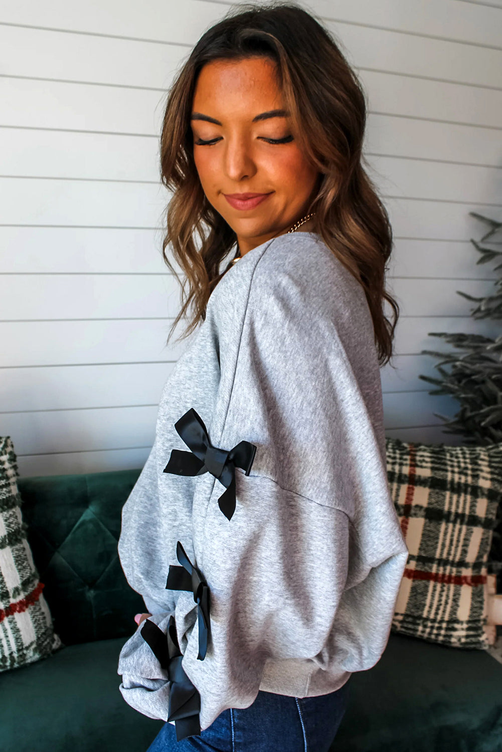 Light Grey Contrast Bow Applique Drop Sleeve Round Neck Sweatshirt