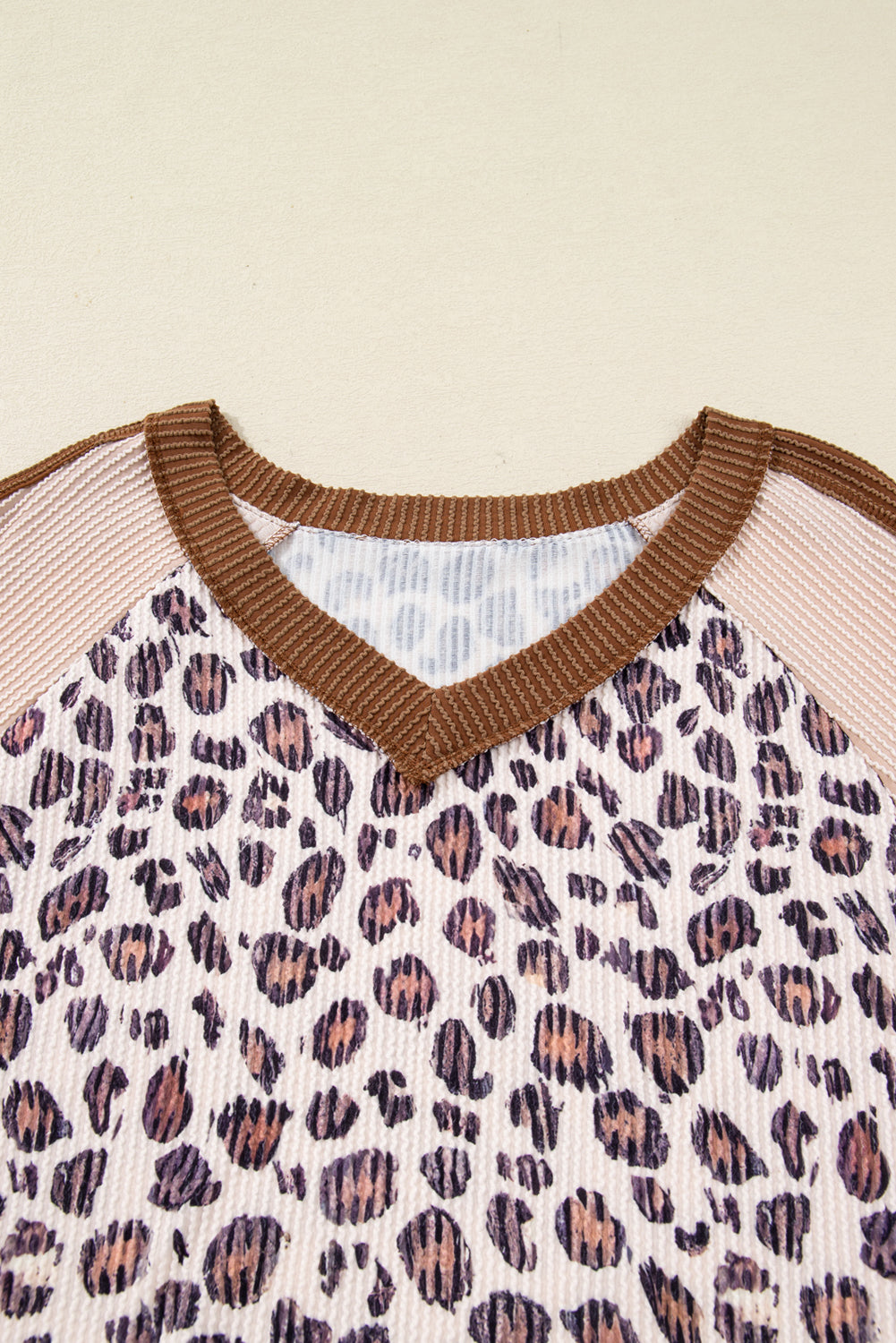 Parchment Leopard Colorblock Patchwork Twist Ribbed Plus Size V Neck Baggy Pullover