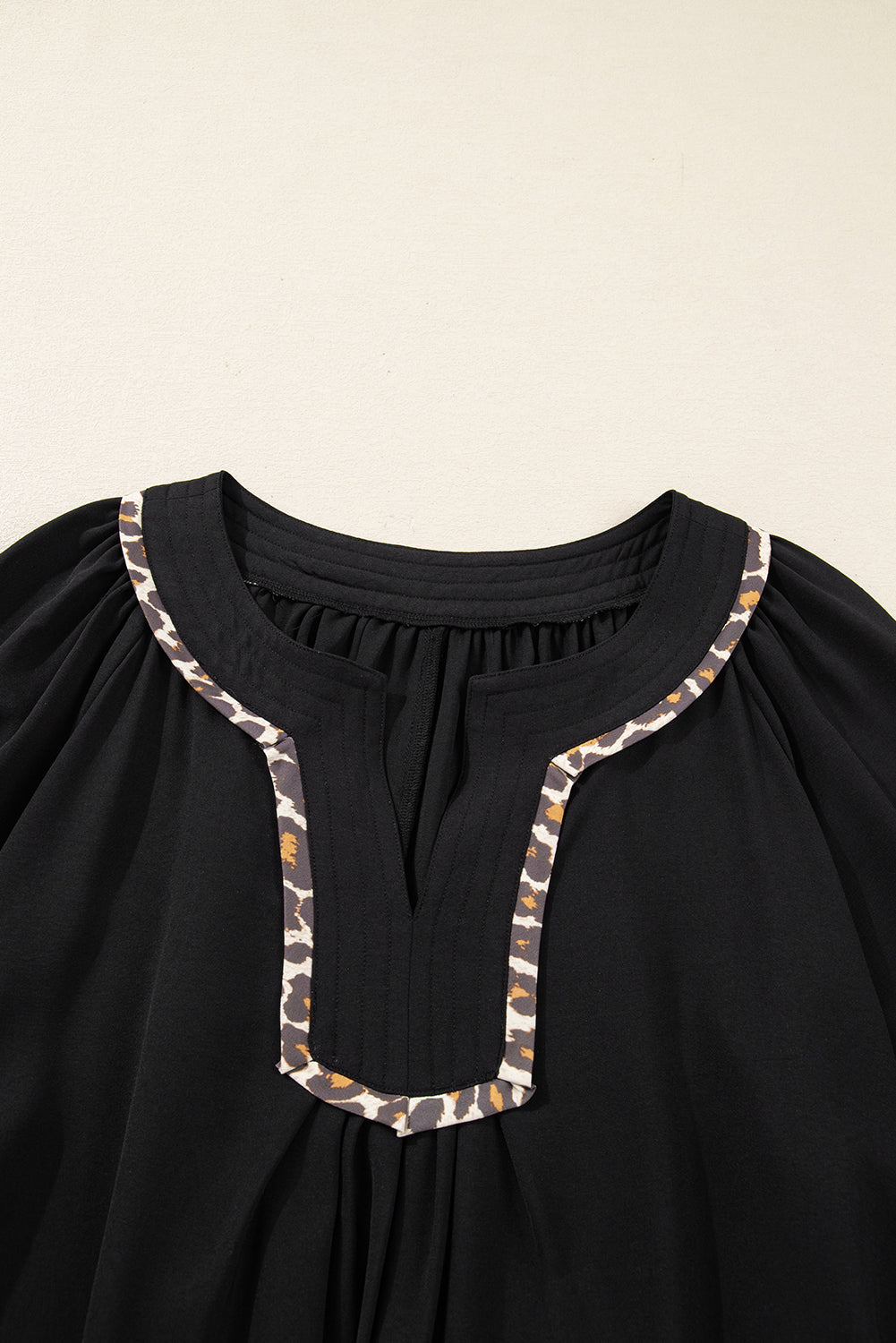 Black Plus Size Notched Neck Leopard Trim Flounce Long Sleeve Shift Dress